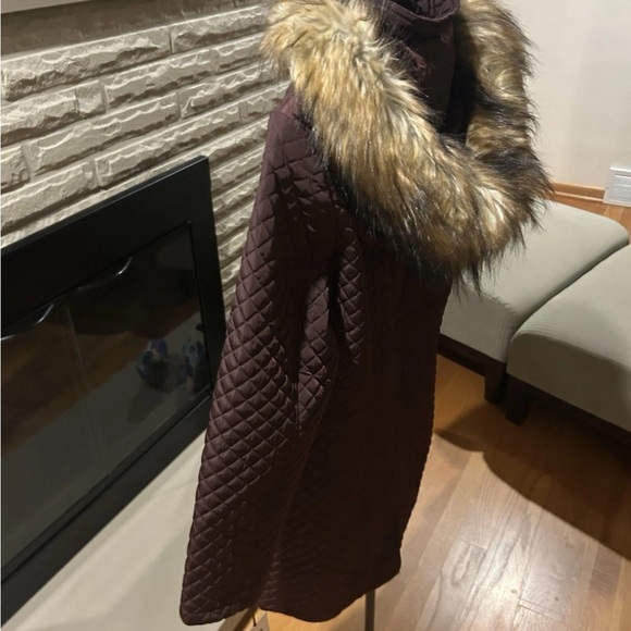 Ivanka Trump Womens Winter Wine Color Faux Fur Lined Hood Quilted Parka M NWT - Picture 9 of 16